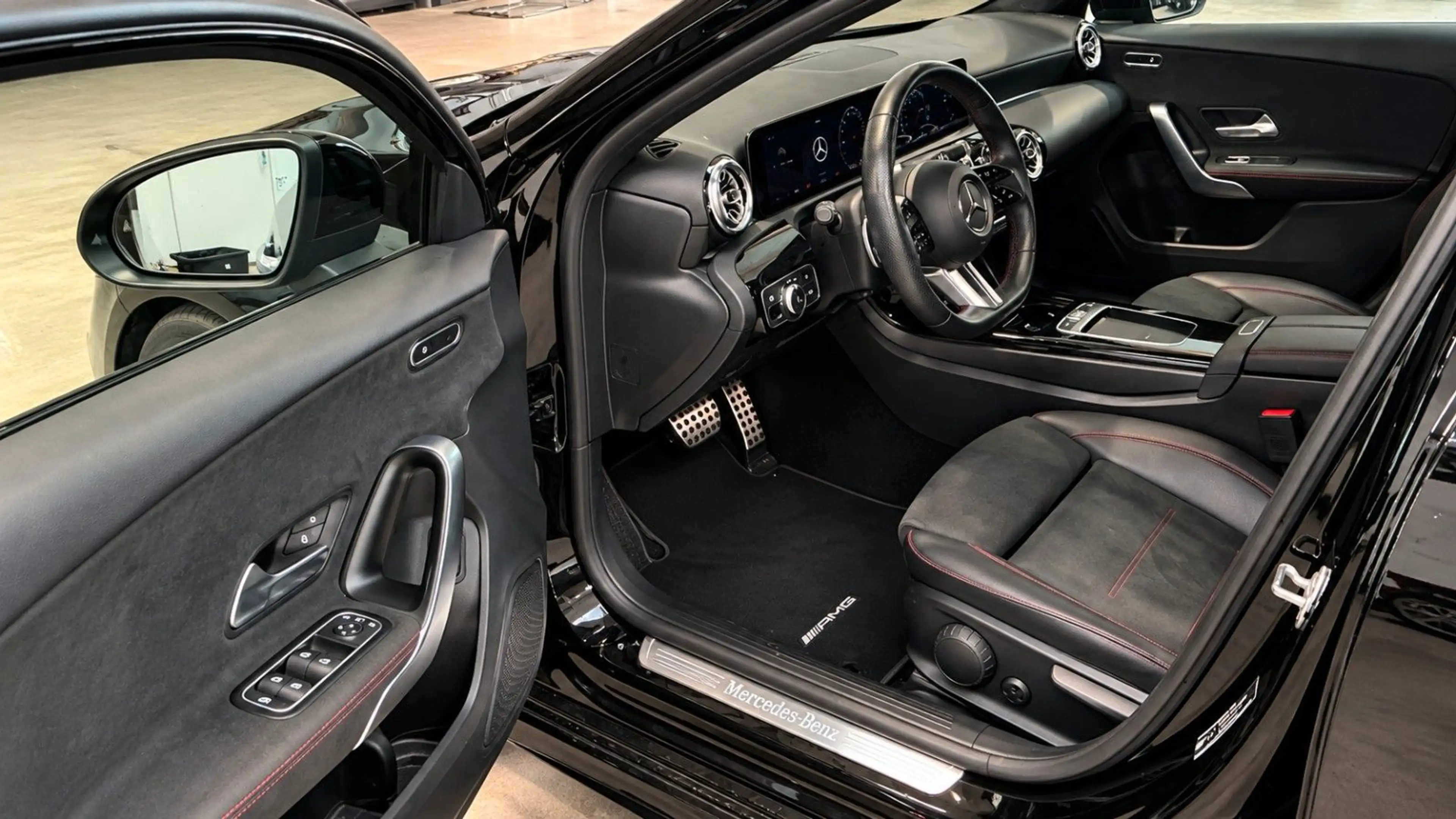 Mercedes-Benz A 180 Limousine AMG-LINE|NIGHT|PANORAMA|KAMERA — photo 8