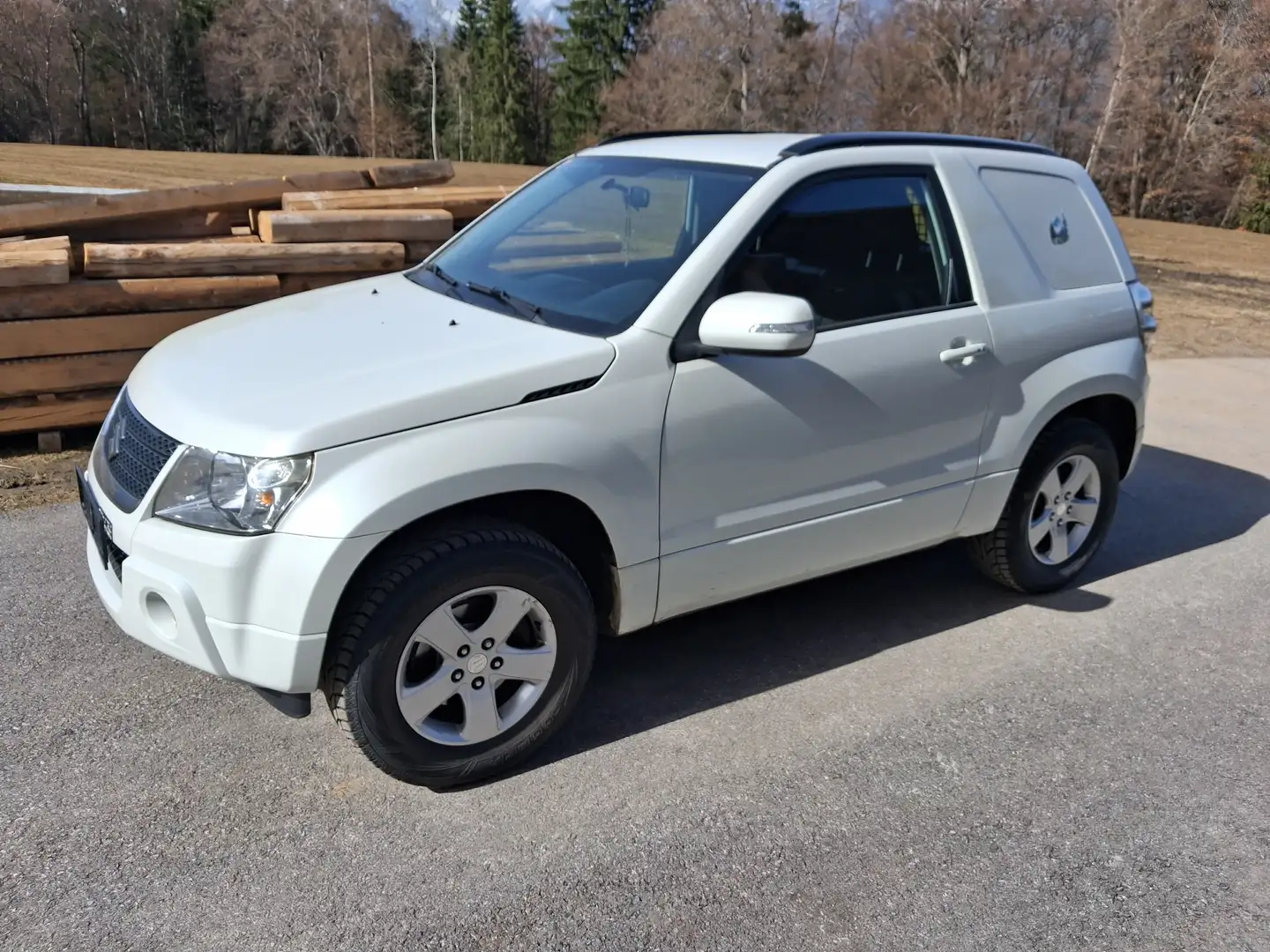 Suzuki Grand Vitara Grand Vitara 1,6 VX VX Weiß - 2