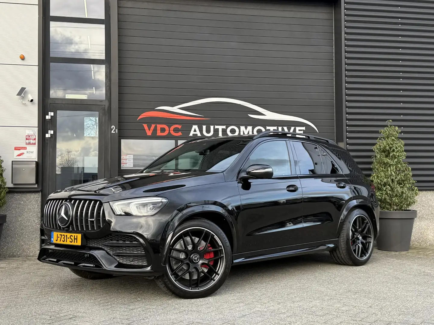 Mercedes-Benz GLE 53 AMG 4M Pano | Distronic | Rear Entertainment | Stoelkl Fekete - 1