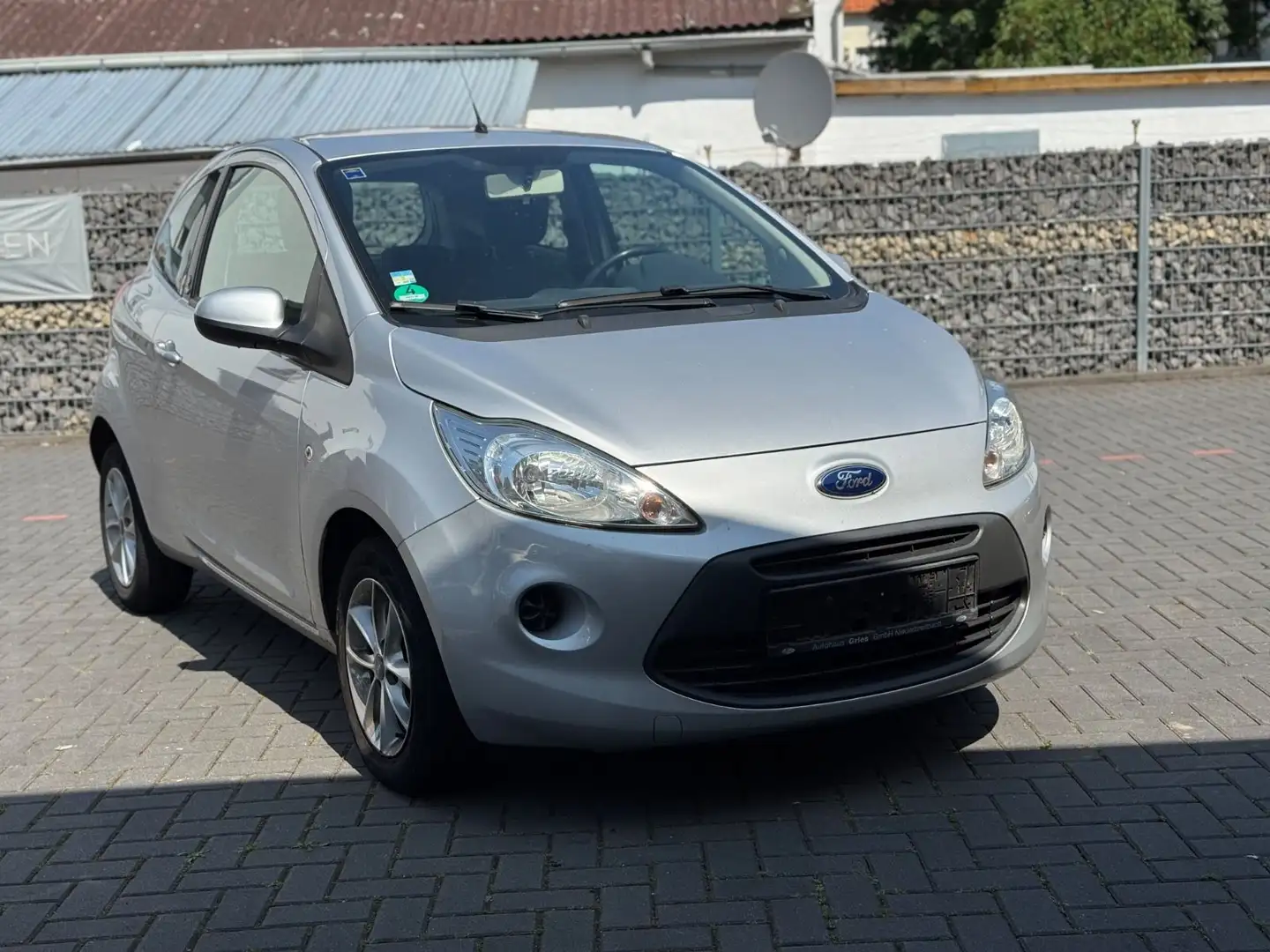 Ford Ka/Ka+ *1.HAND*ZAHNRIEMEN NEU*TÜV NEU*KLIMA*WENIG KM* Stříbrná - 1