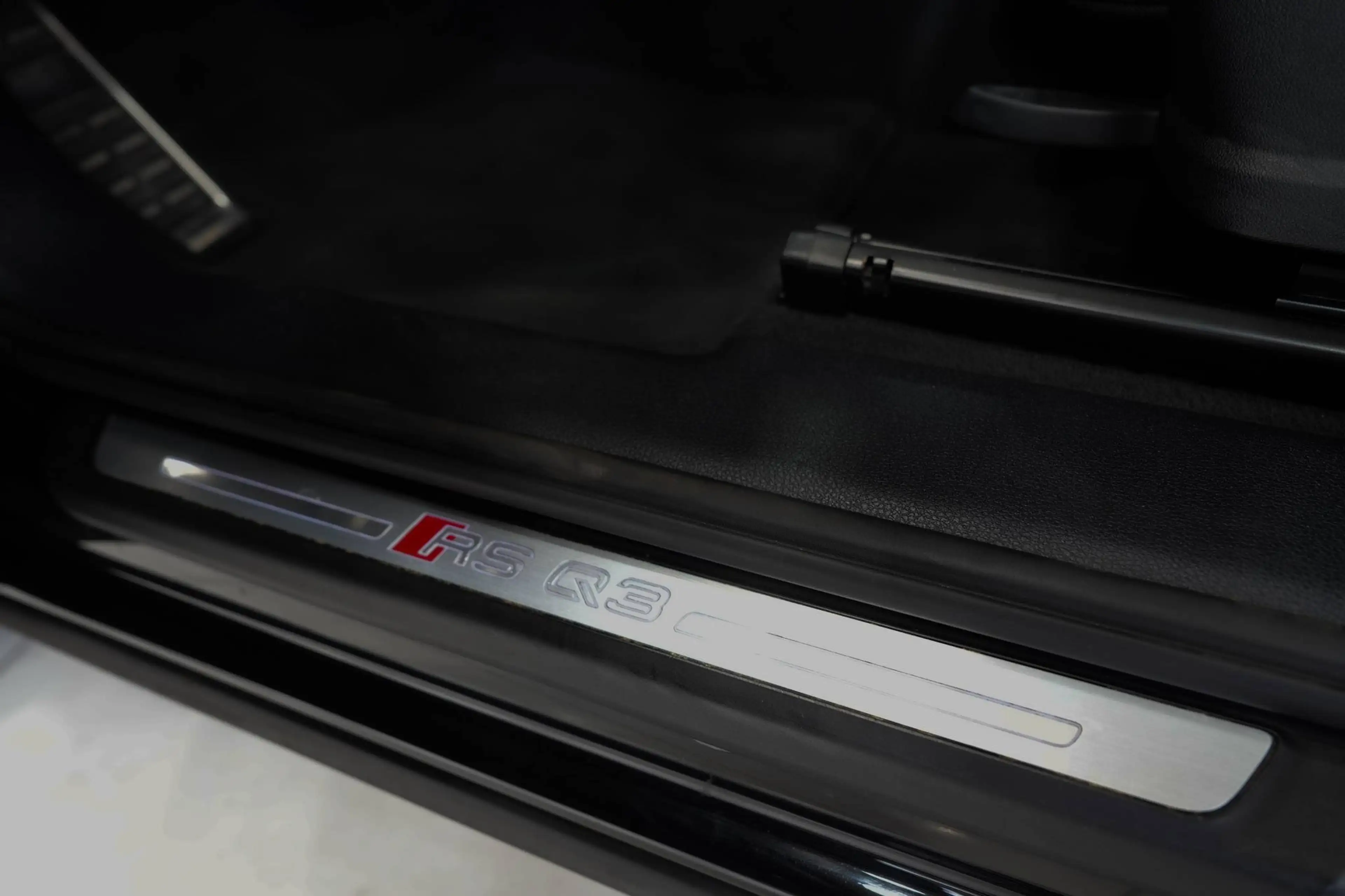 Audi RS Q3 2.5 TFSI quattro*1.HAND*RS-ABGAS*SPORTSITZE — photo 11