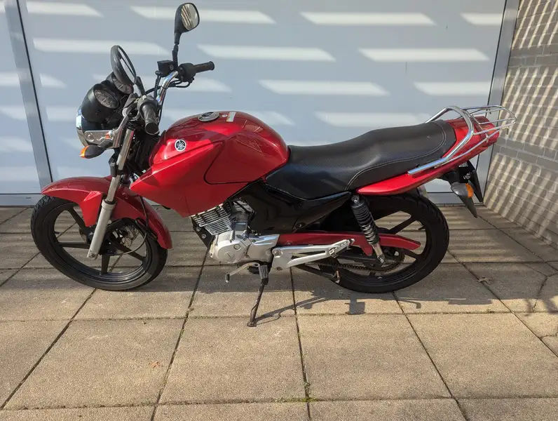 Yamaha YBR 125 - foto 8