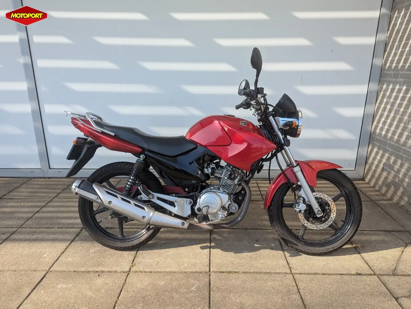 Yamaha YBR 125 Rojo - 1