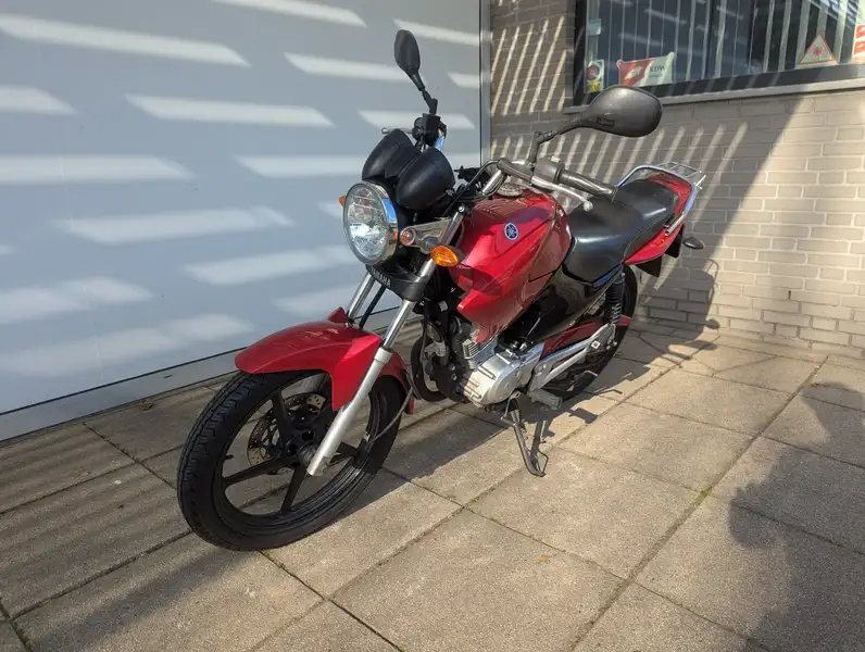 Yamaha YBR 125 - foto 7