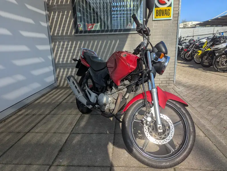 Yamaha YBR 125 - foto 6