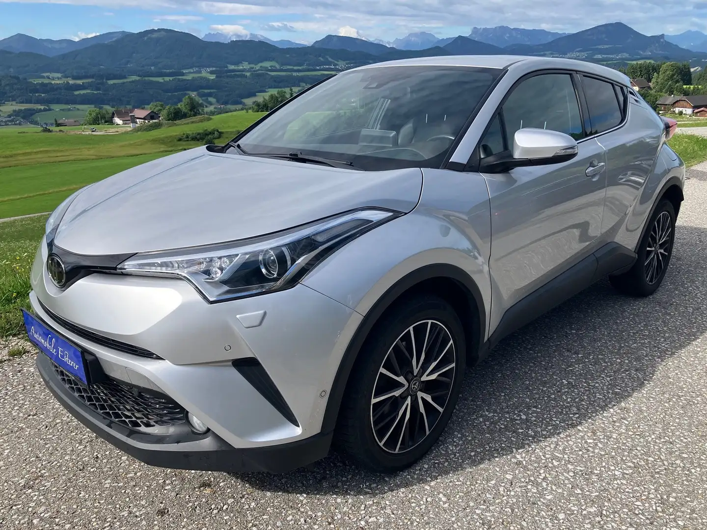 Toyota C-HR 1,2 Turbo, Alu18'', Teilleder, Kamera, Sitzh. Silber - 1