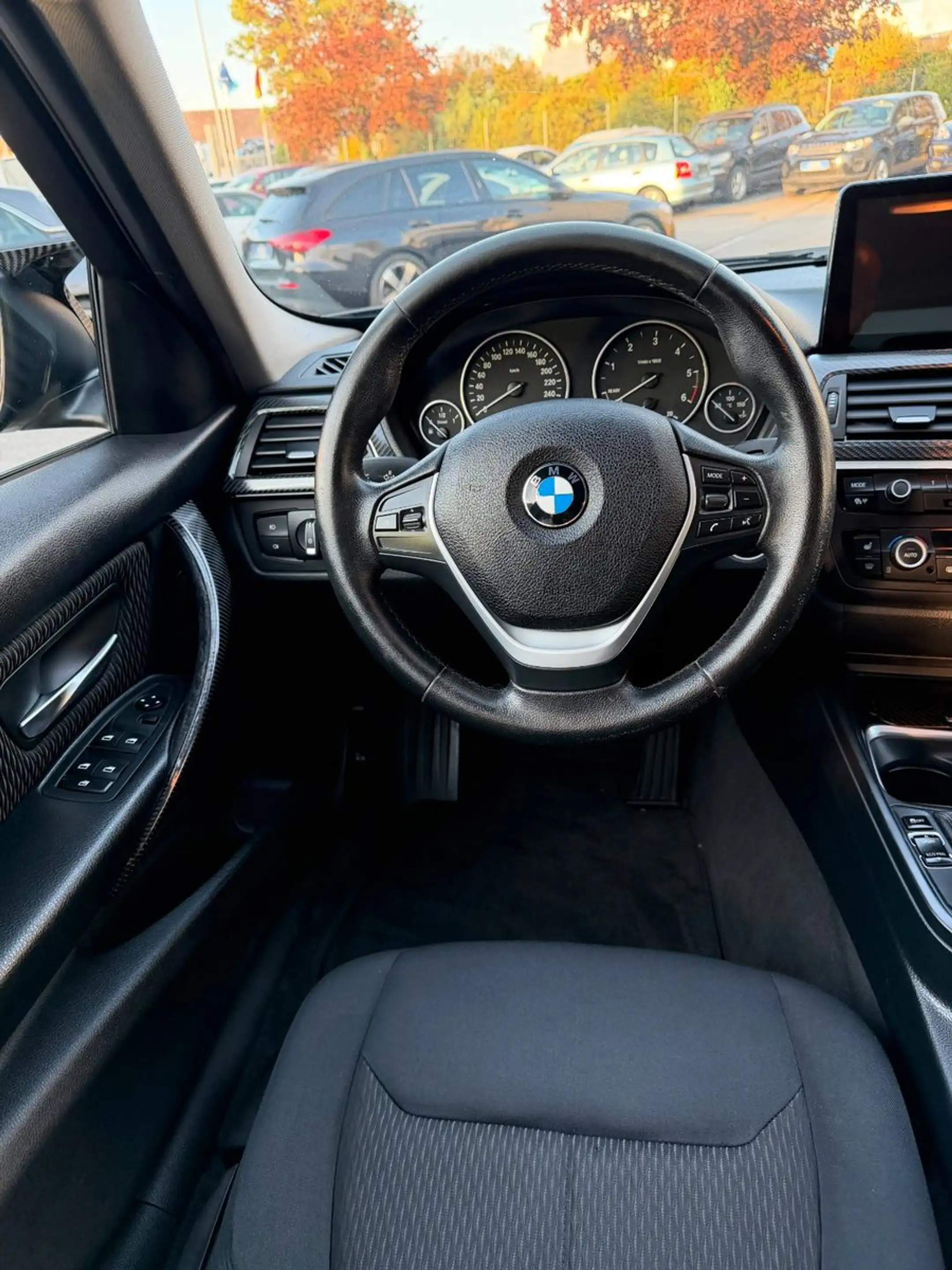 BMW 316 d Sport Line — photo 11