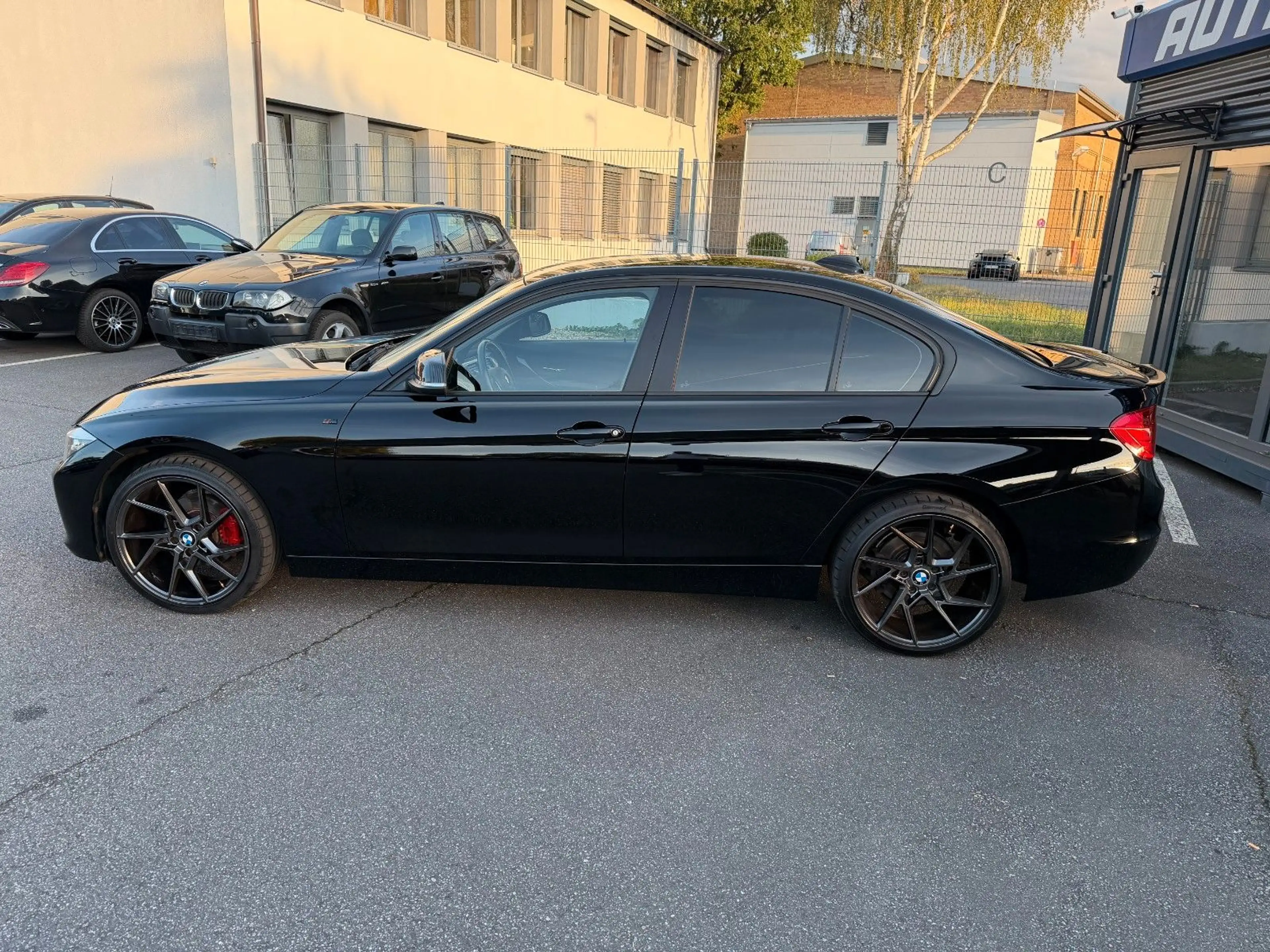 BMW 316 d Sport Line — photo 8