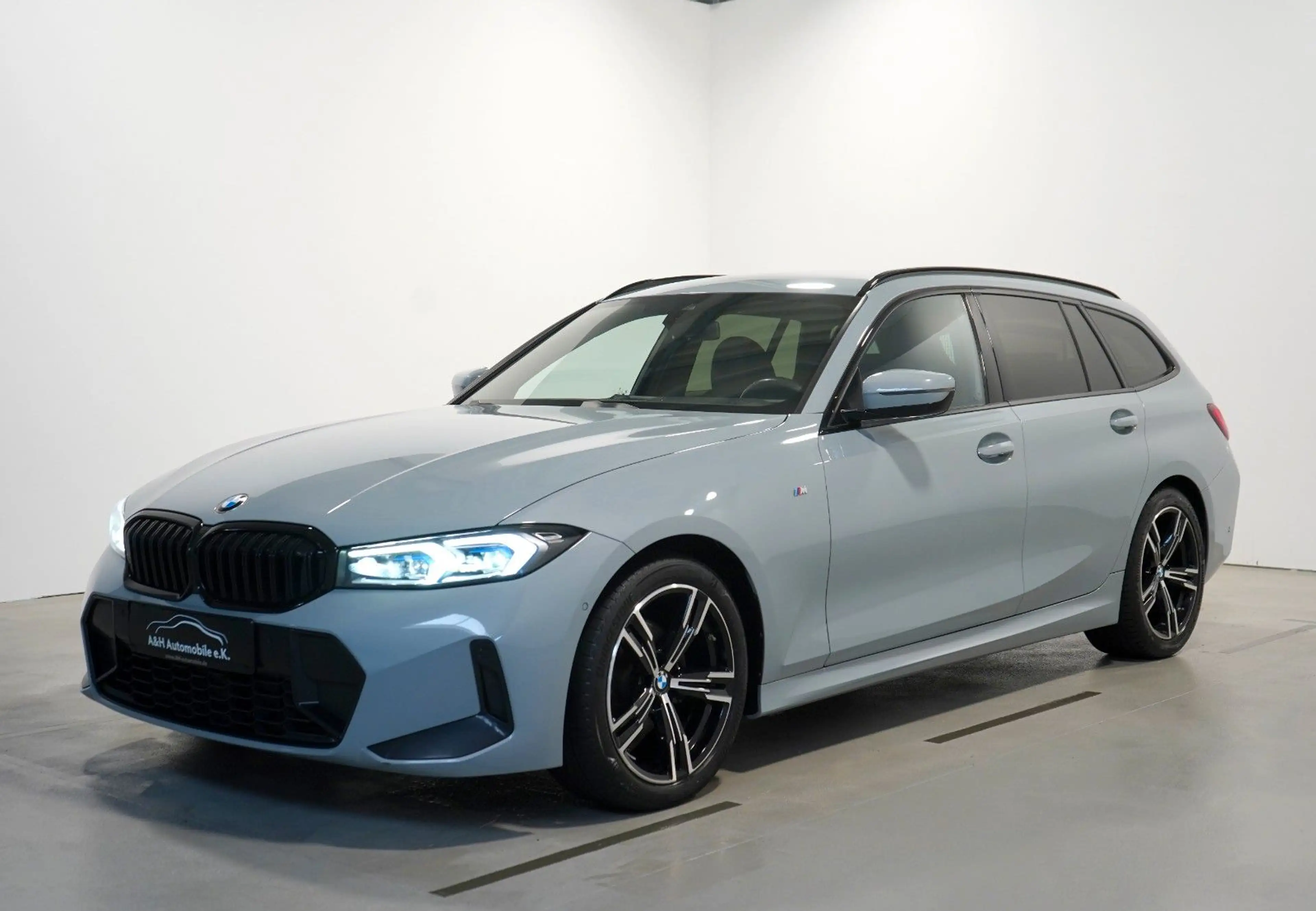 BMW 320 d Touring M Sport *HUD*AHK*ADLED*KAMERA* — photo 3
