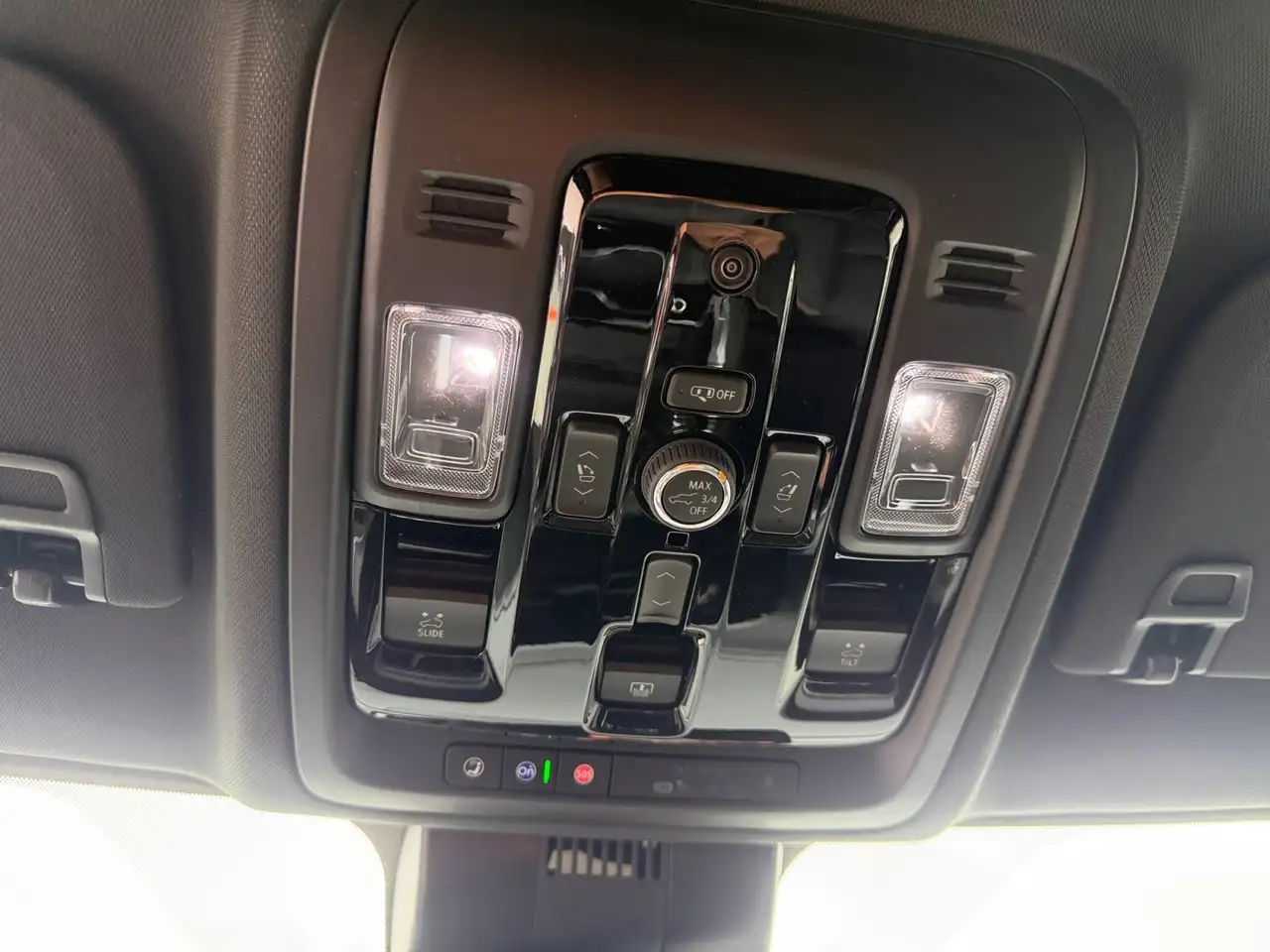 Chevrolet Suburban снимка Chevrolet Suburban