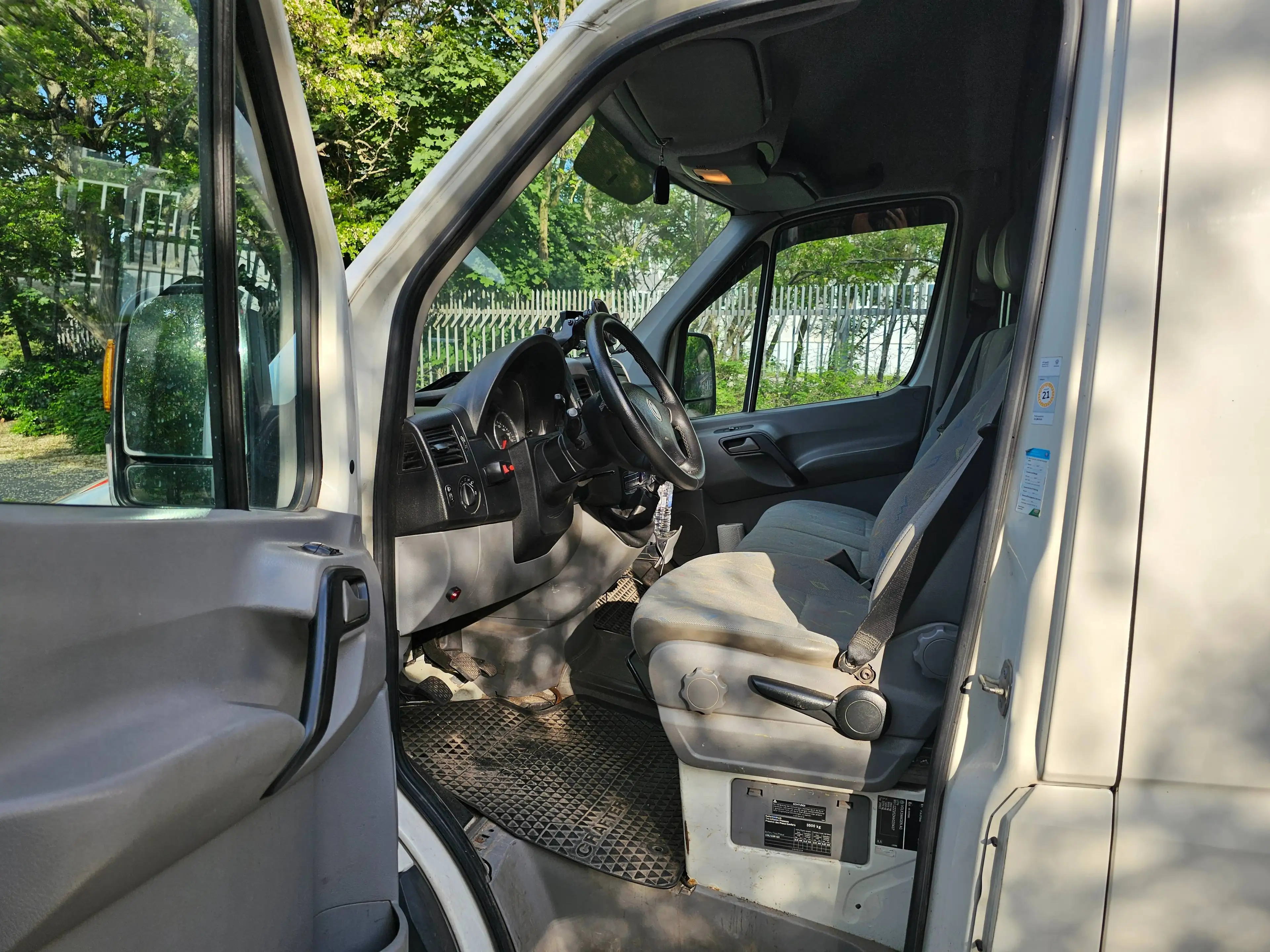 Volkswagen Crafter 35 L2H2 mittel Hochdach — photo 9