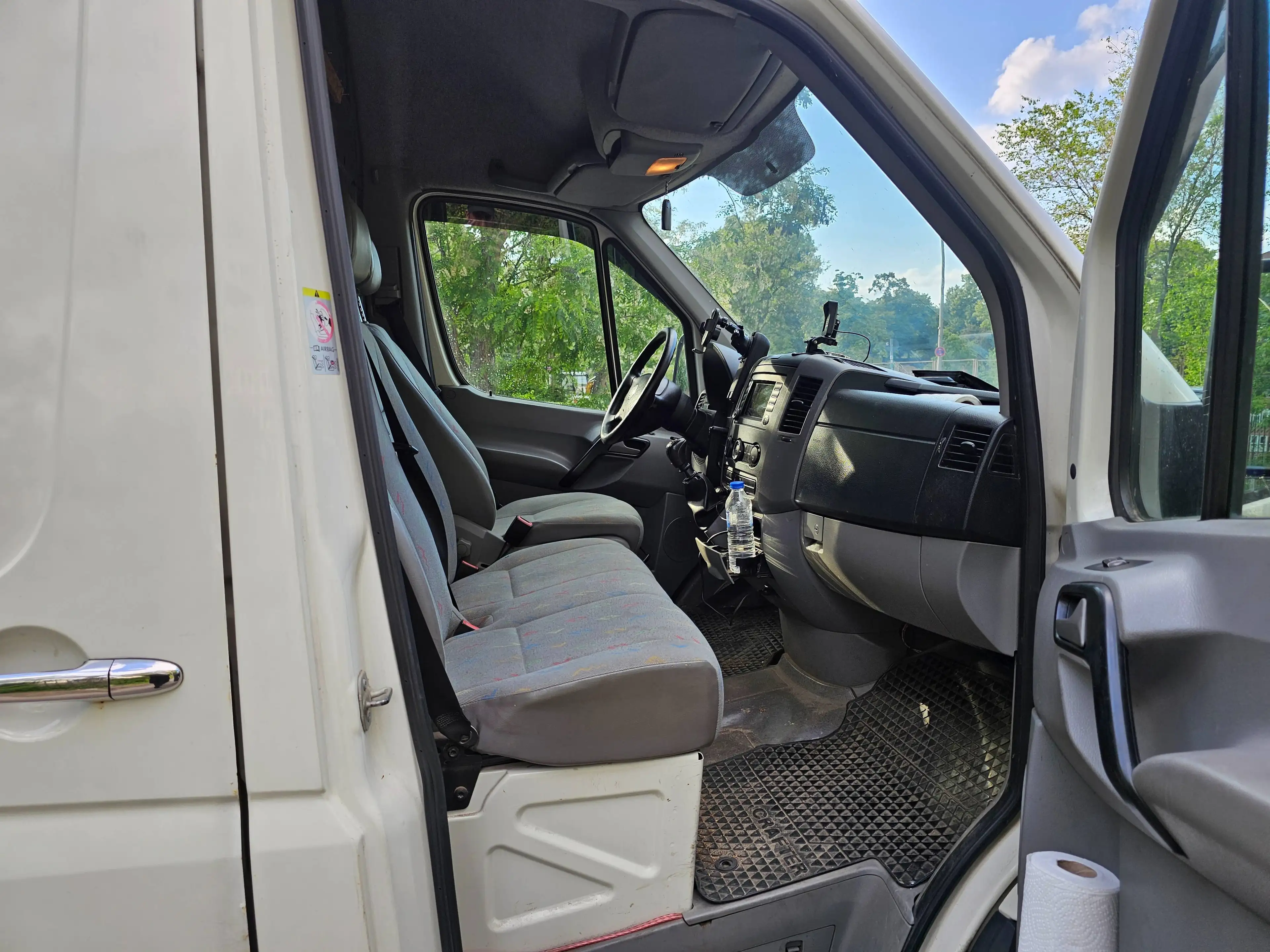 Volkswagen Crafter 35 L2H2 mittel Hochdach — photo 10