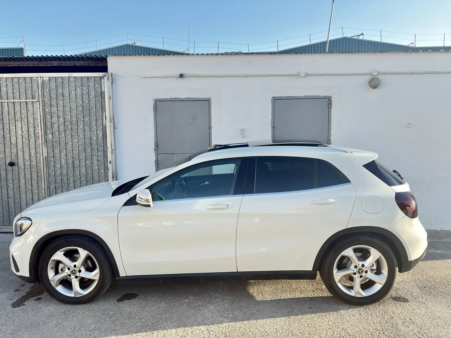 Mercedes-Benz CLA 200 Shooting Brake 200d AMG Line 4Matic 7G-DCT - 1