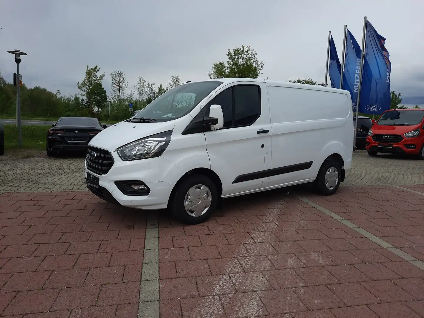 Ford Transit Custom Kasten 2.0 TDCi 300L1 Trend AHK Weiß - 2