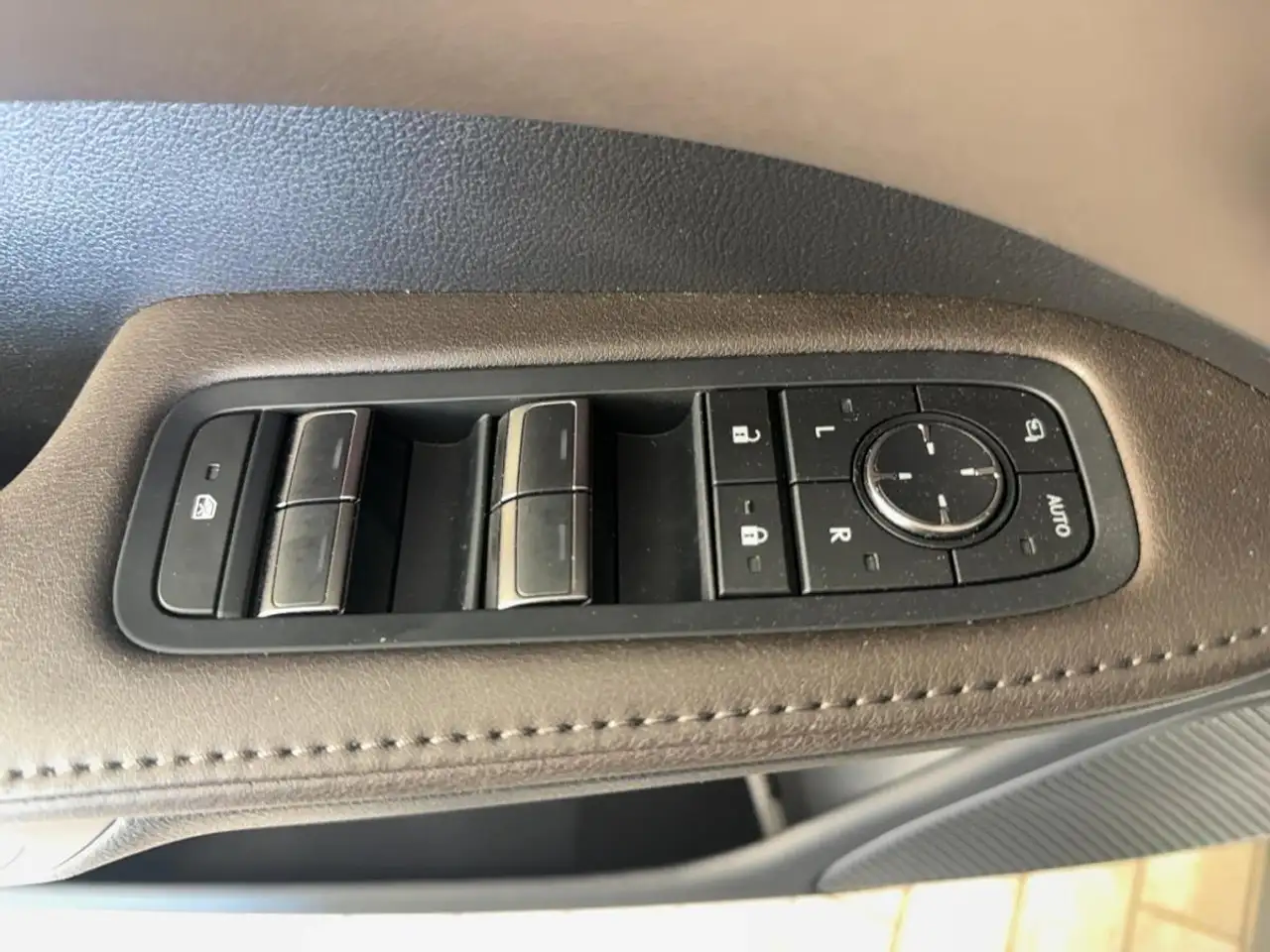 Lexus RX снимка Lexus RX