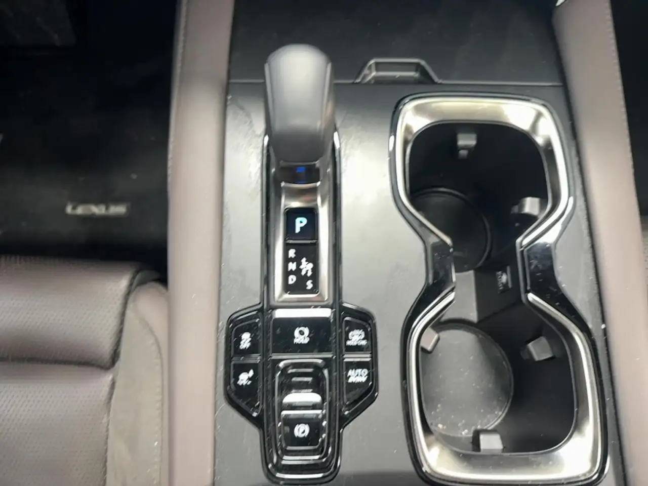 Lexus RX снимка Lexus RX