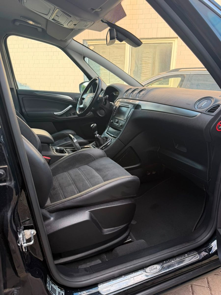Ford S-Max S-MAX Titanium — photo 9