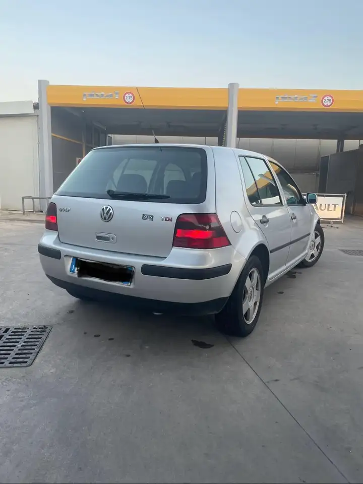 Volkswagen Golf 5p 1.9 tdi Highline 115cv, foto 2