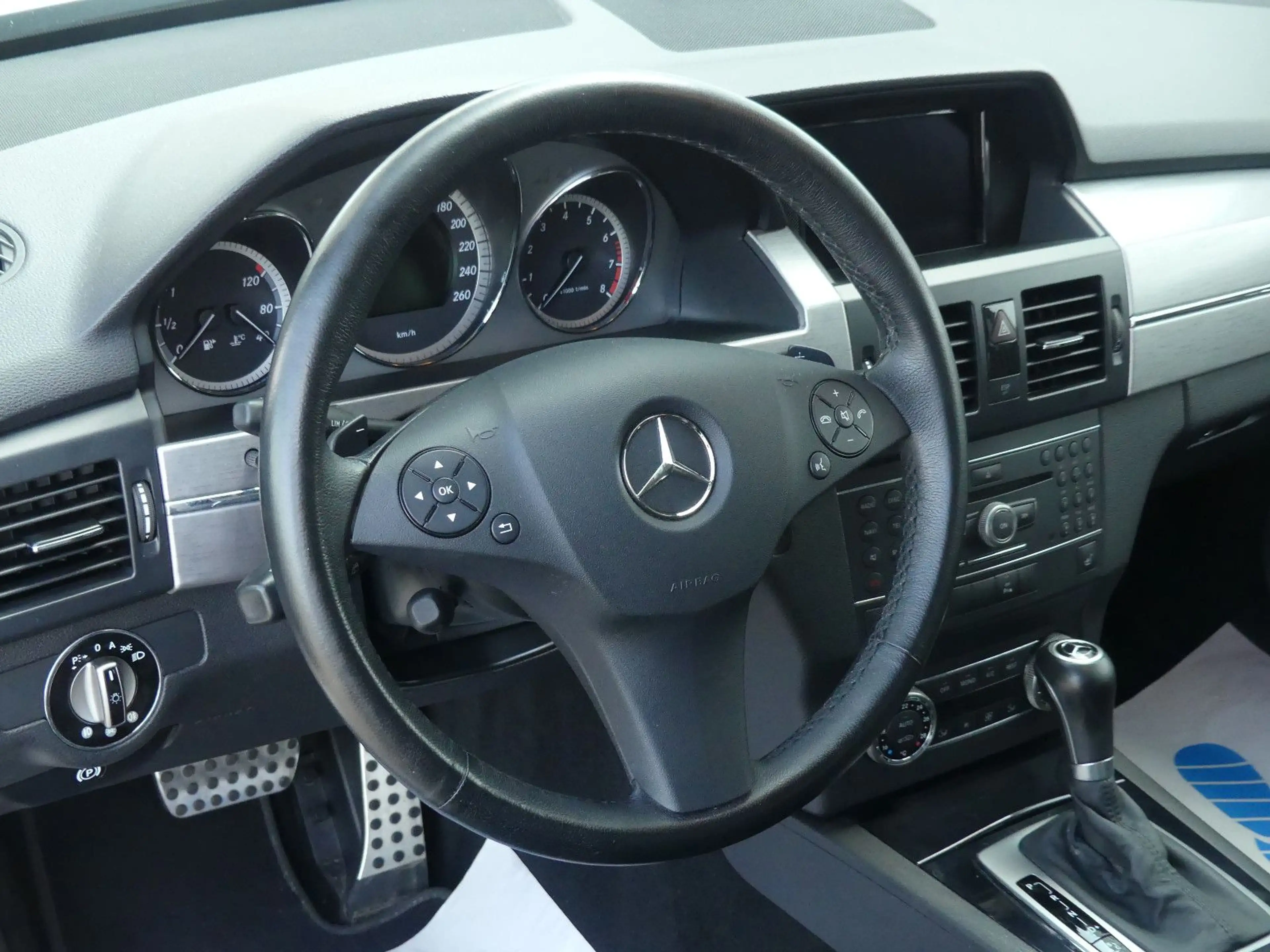 Mercedes-Benz GLK 350 4Matic Aut. Kamera Harman Navi Xenon — photo 11