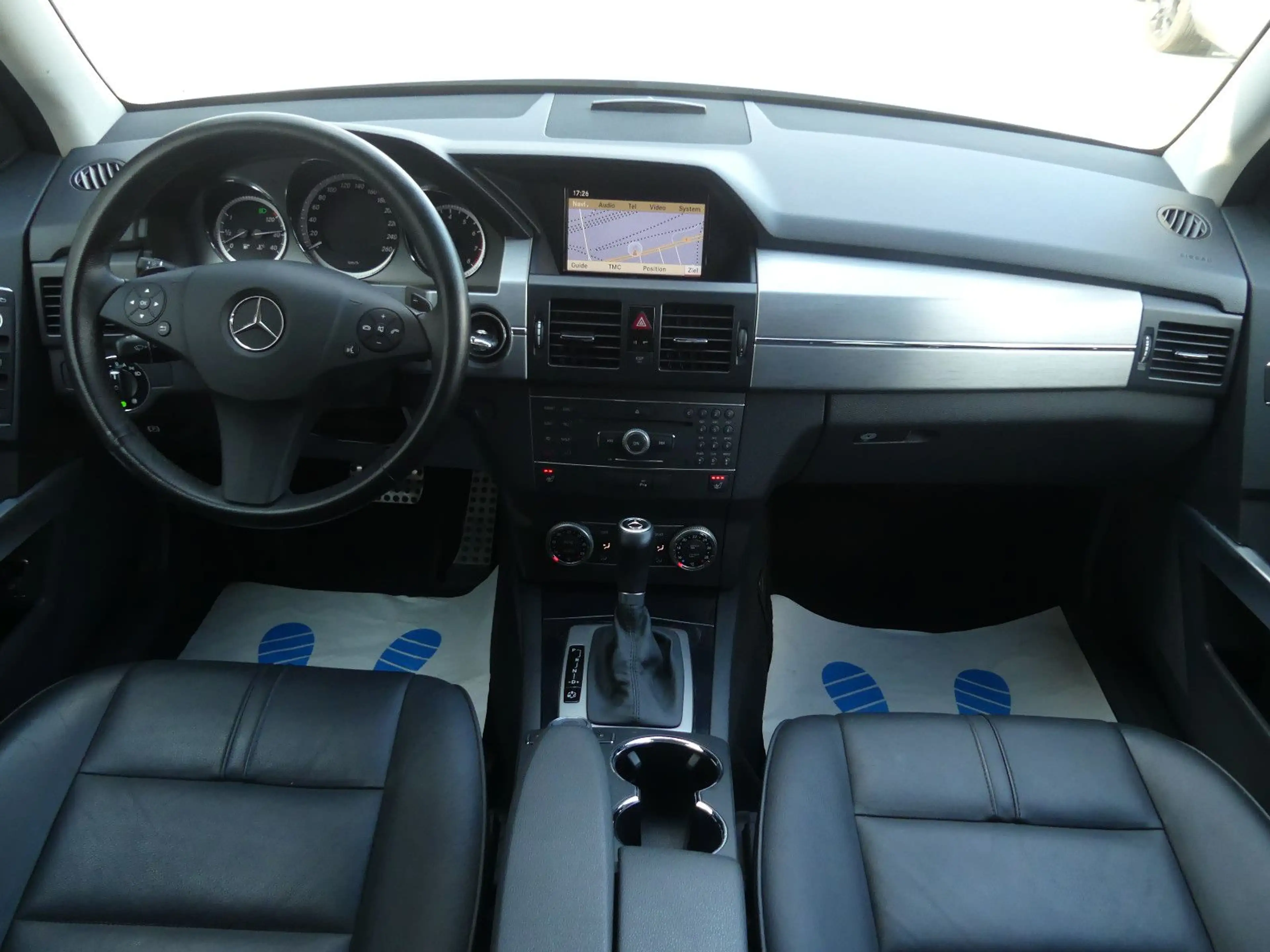 Mercedes-Benz GLK 350 4Matic Aut. Kamera Harman Navi Xenon — photo 12