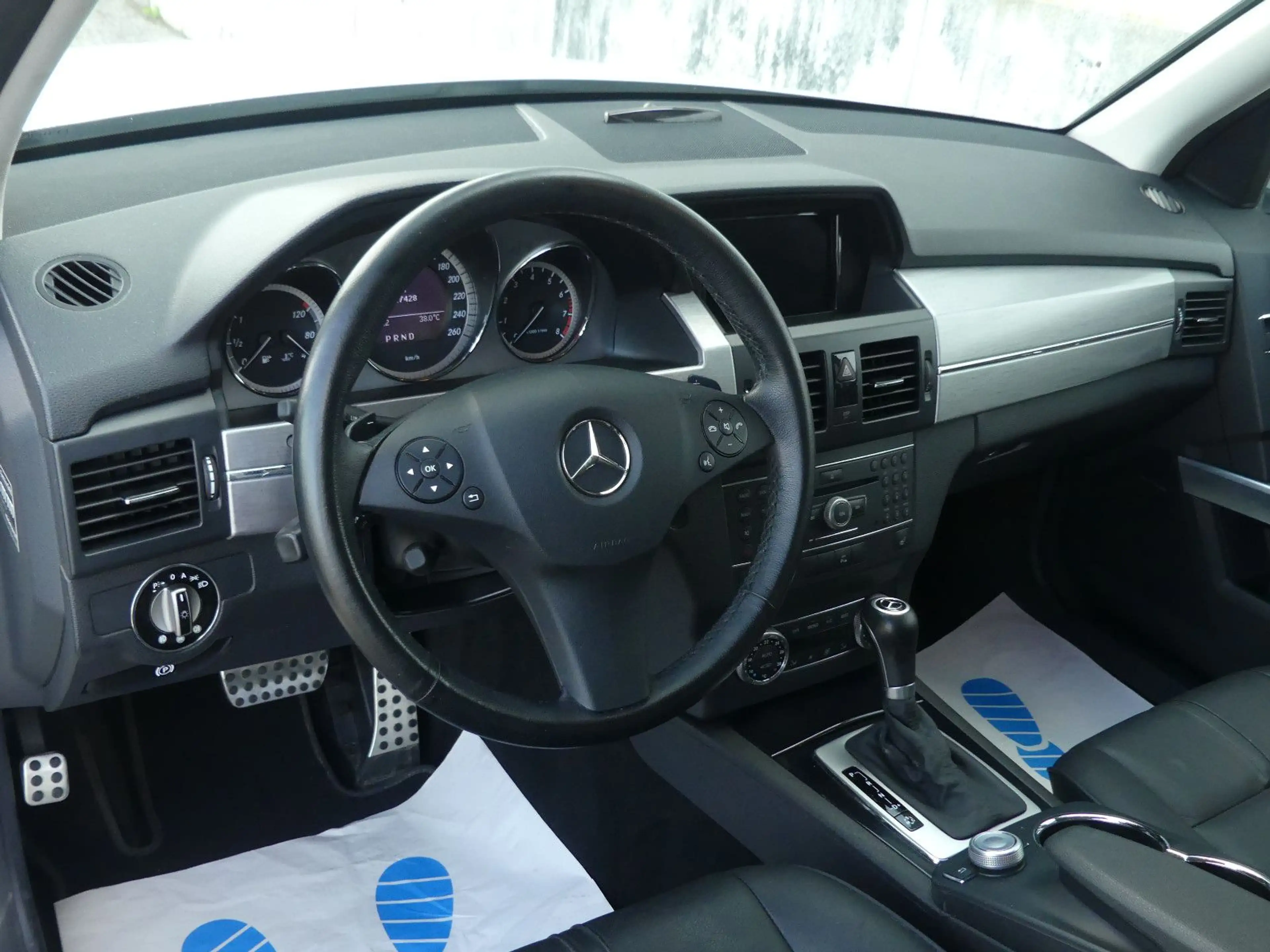 Mercedes-Benz GLK 350 4Matic Aut. Kamera Harman Navi Xenon — photo 10