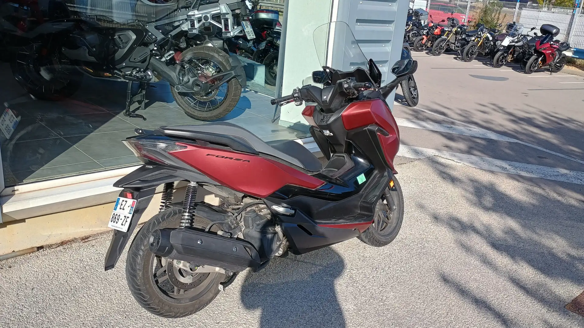 Honda Forza 125 Rouge - 2