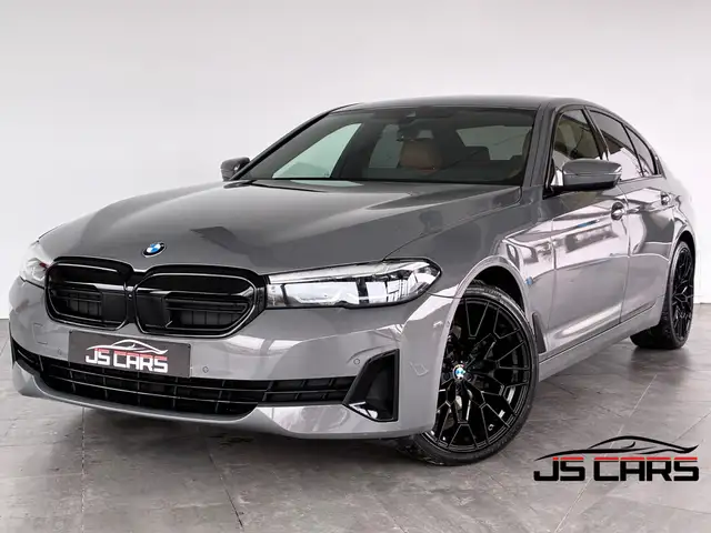 BMW 518 M-PACK STYLE-1ERPRO-COCKPIT-CUIR-CAM-CARPLAY-