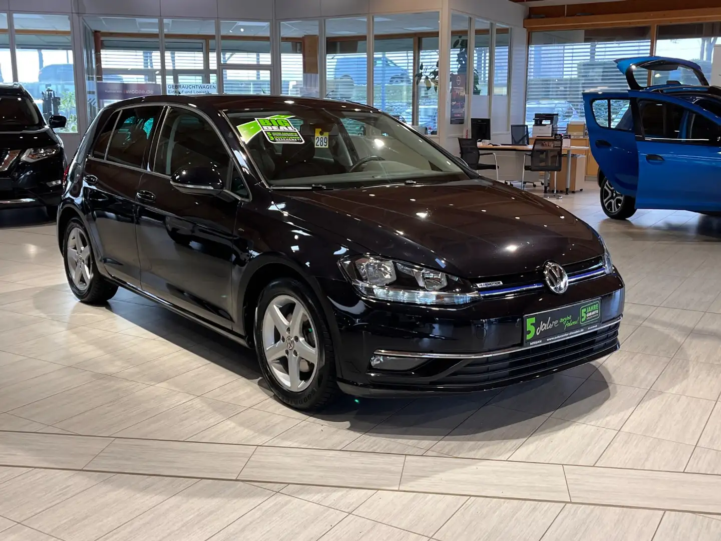 Volkswagen Golf VII 1.5 TSI BlueMotion Join ACC+Navi+SHZ+LM Noir - 2