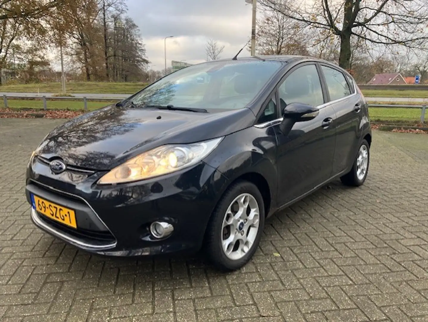 Ford Fiesta 1.25 Titanium ORG NL! Airco, Cruise Controle NETTE Schwarz - 2