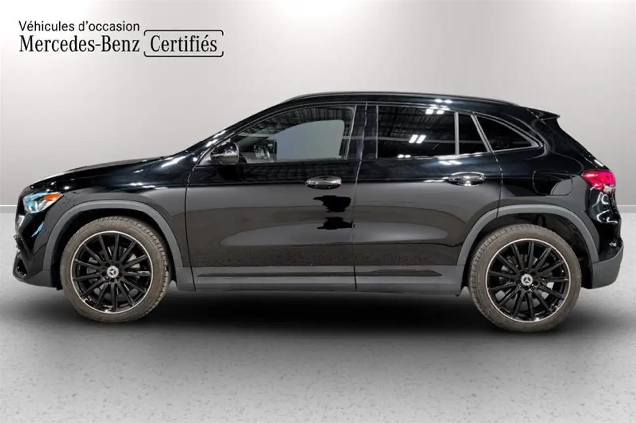 Mercedes-Benz GLA снимка Mercedes-Benz GLA