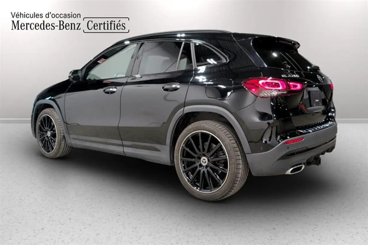 Mercedes-Benz GLA снимка Mercedes-Benz GLA