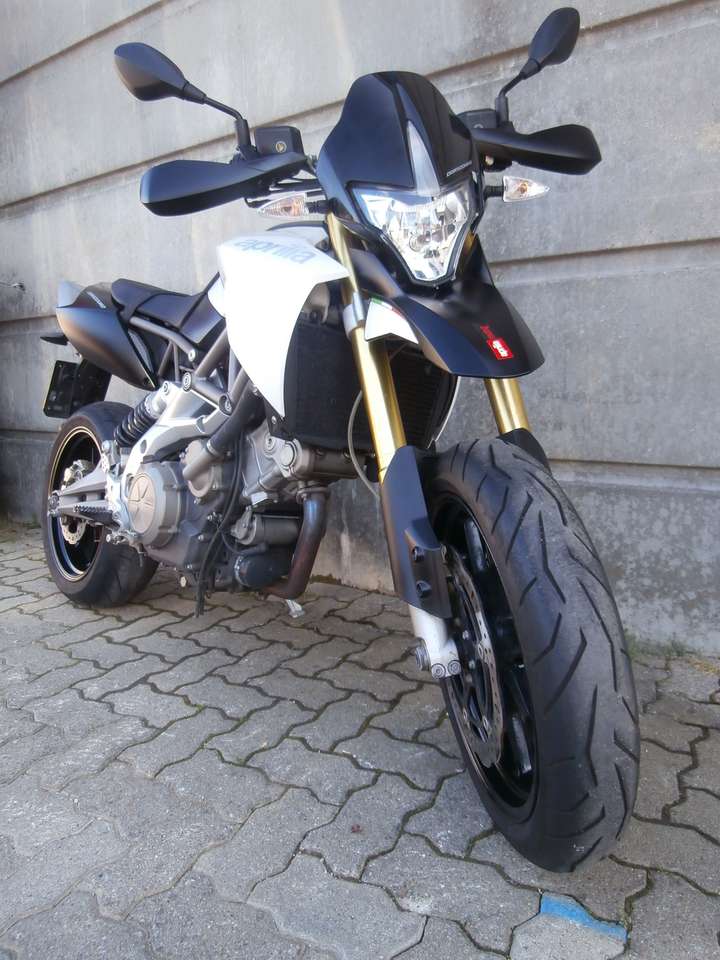 Aprilia Dorsoduro Dorsoduro 750 (2009 - 14)