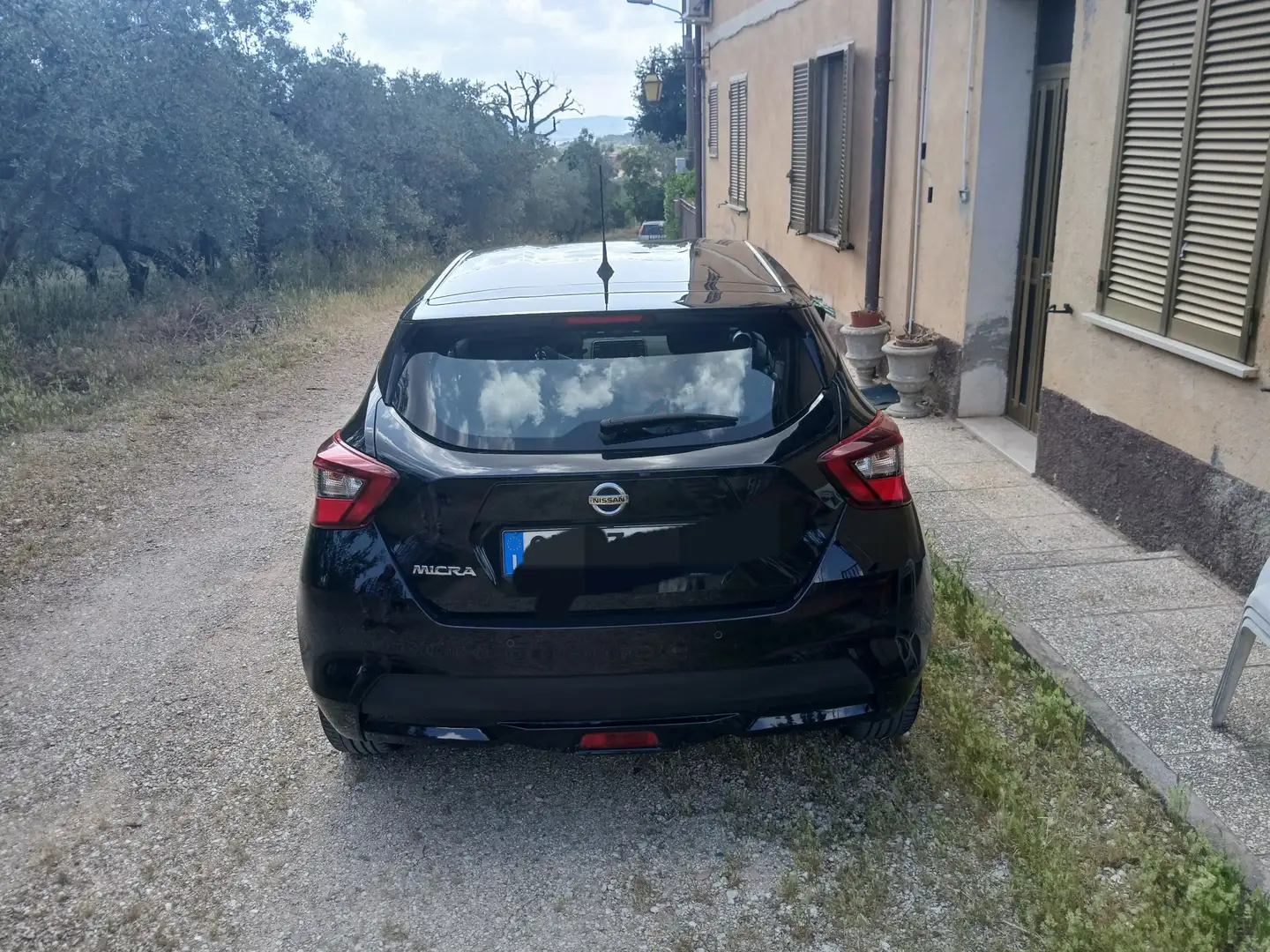 Nissan Micra - 1