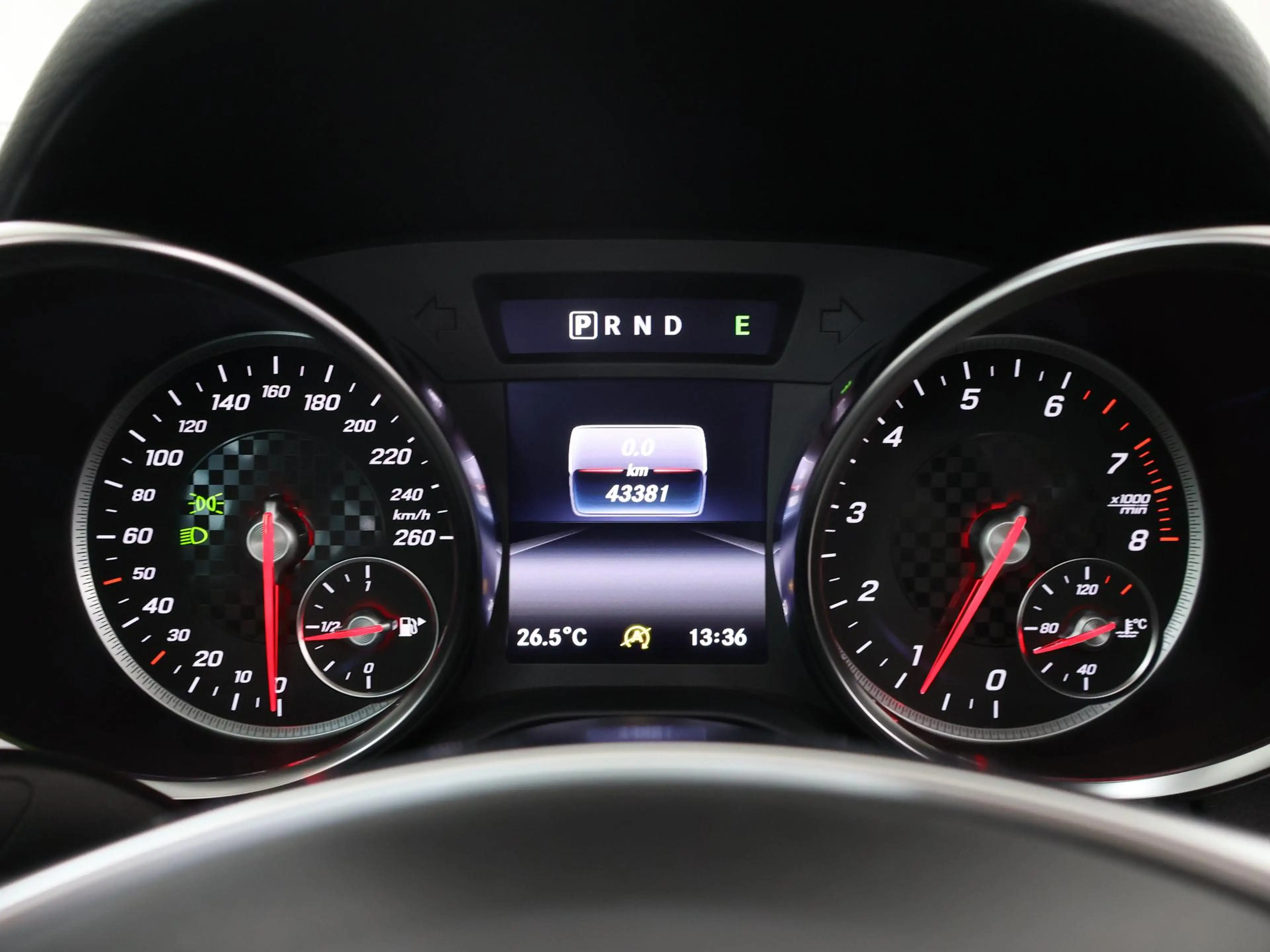 Mercedes-Benz SLC 180 | AMG | Night | Thermotronic | Achteruitrijcamera — photo 11