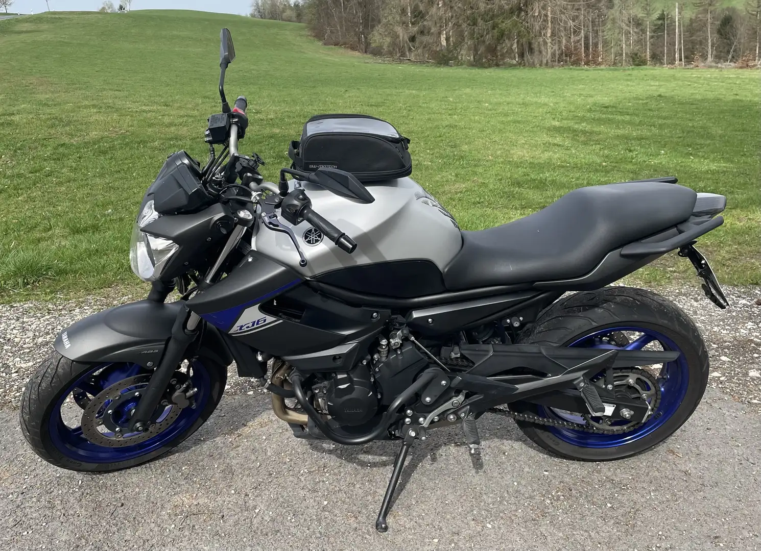 Yamaha XJ 6 Silver - 2