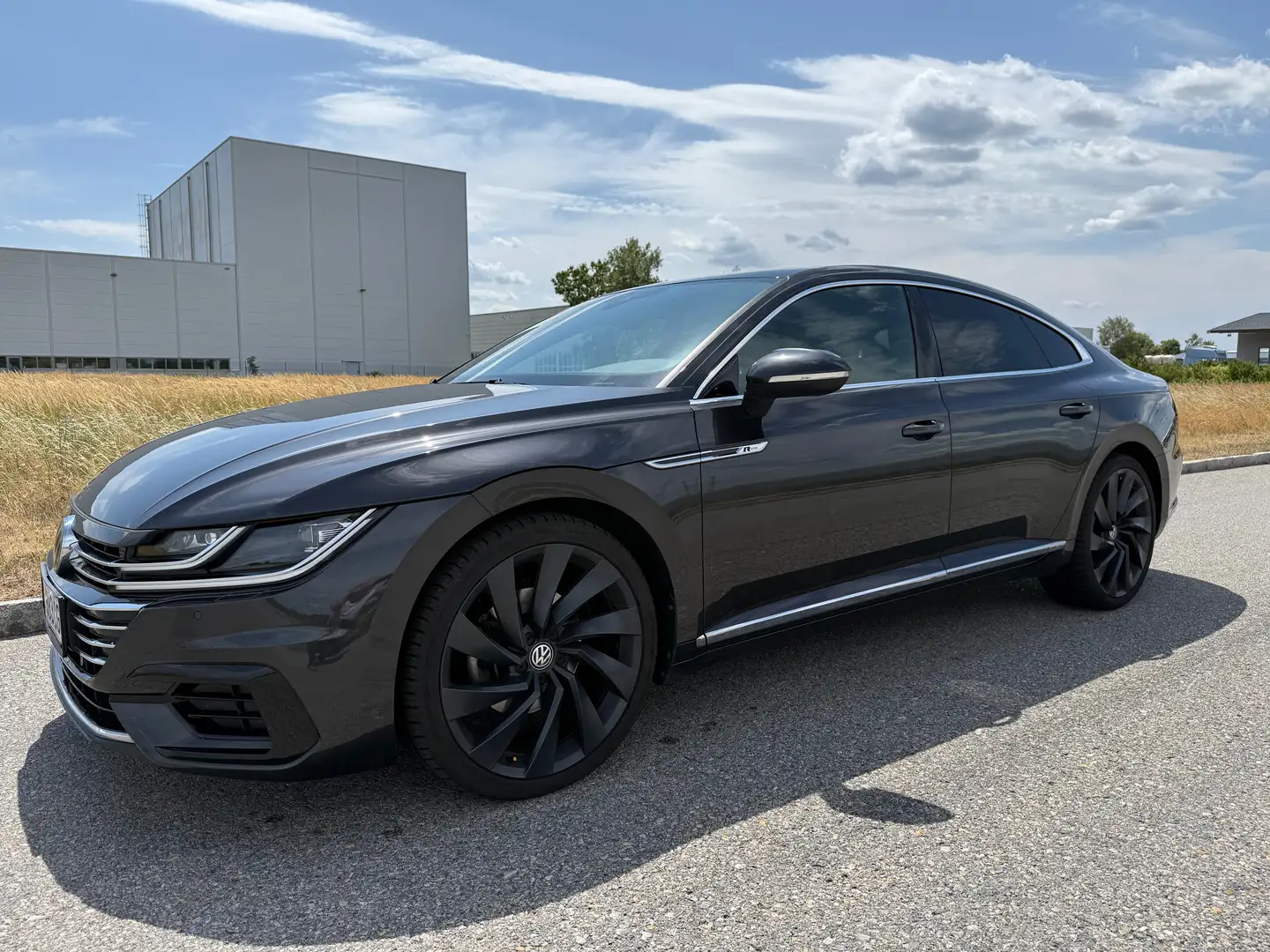 Volkswagen Arteon Arteon R-Line 2,0 TDI SCR Grau - 2