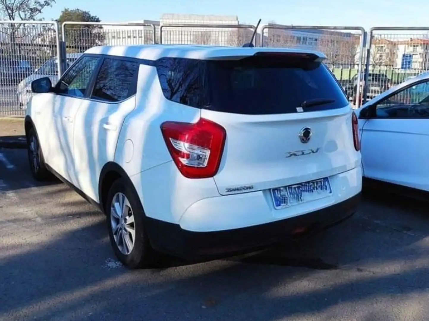 SsangYong XLV 1.6 Be Visual bi-fuel Gpl2wd Weiß - 2