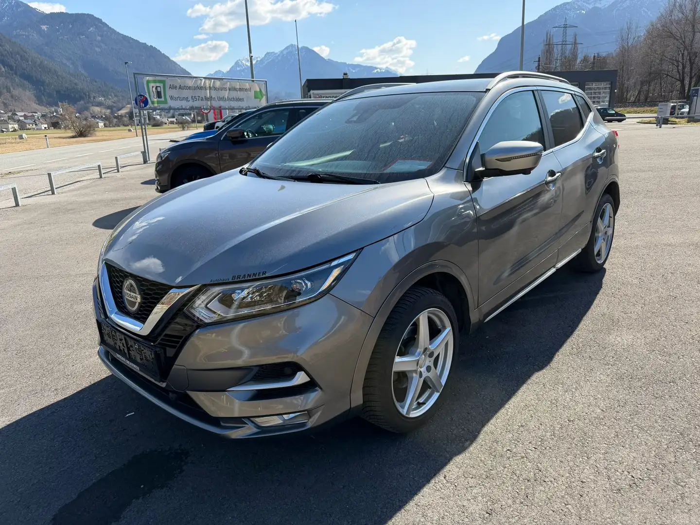 Nissan Qashqai N-Connecta Dynamic Paket Grau - 1