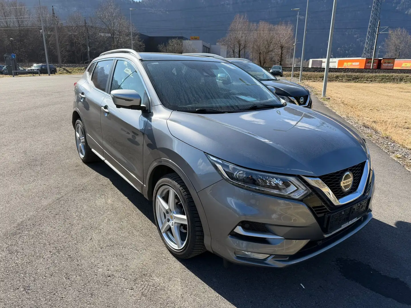Nissan Qashqai N-Connecta Dynamic Paket Grau - 2