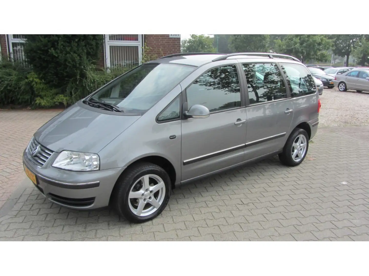 Volkswagen Sharan 1.9 TDI Special - 1
