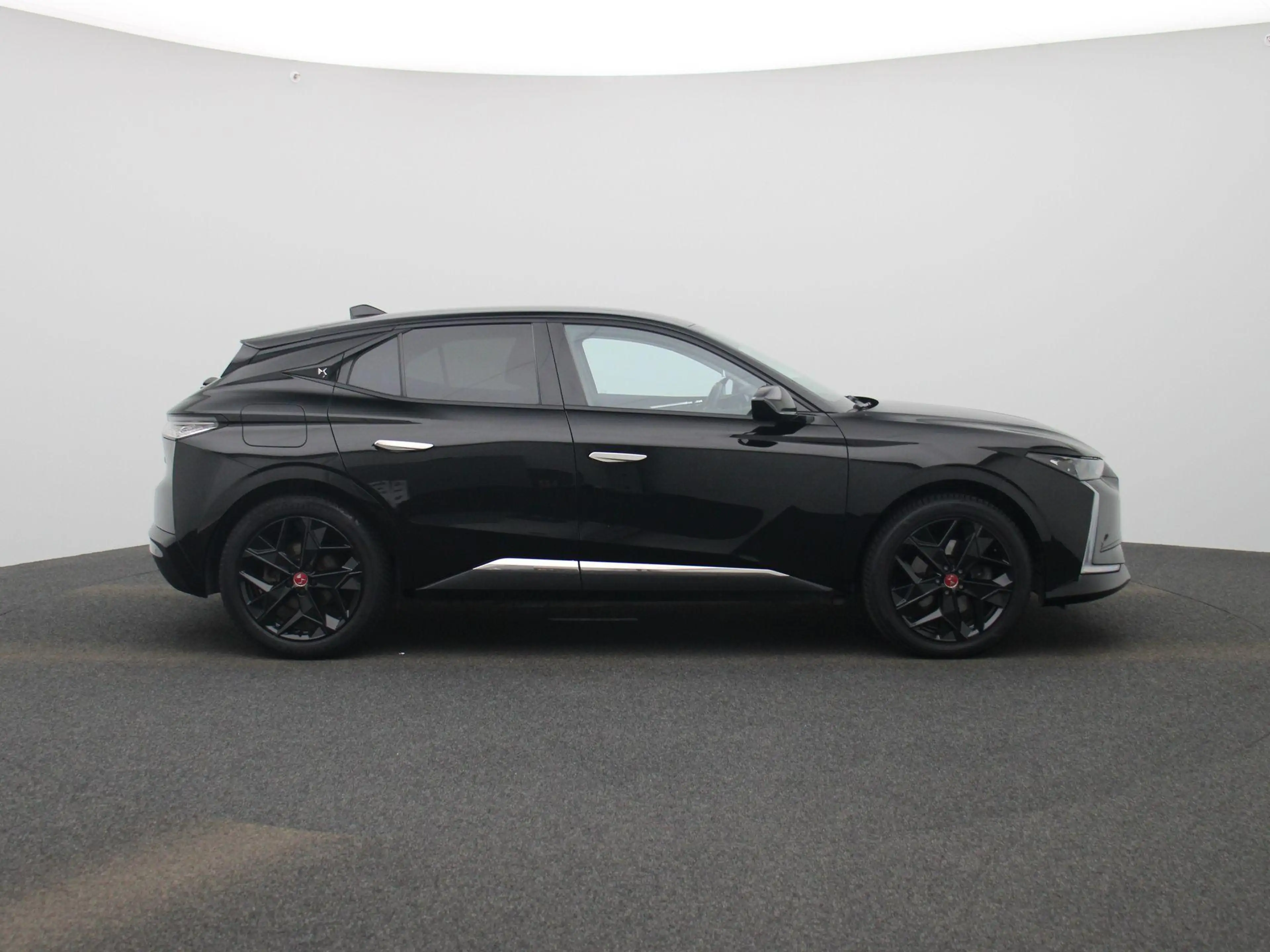 DS Automobiles DS 4 E-TENSE Performance Line LEDER | LED | NAVI | CAM — photo 6