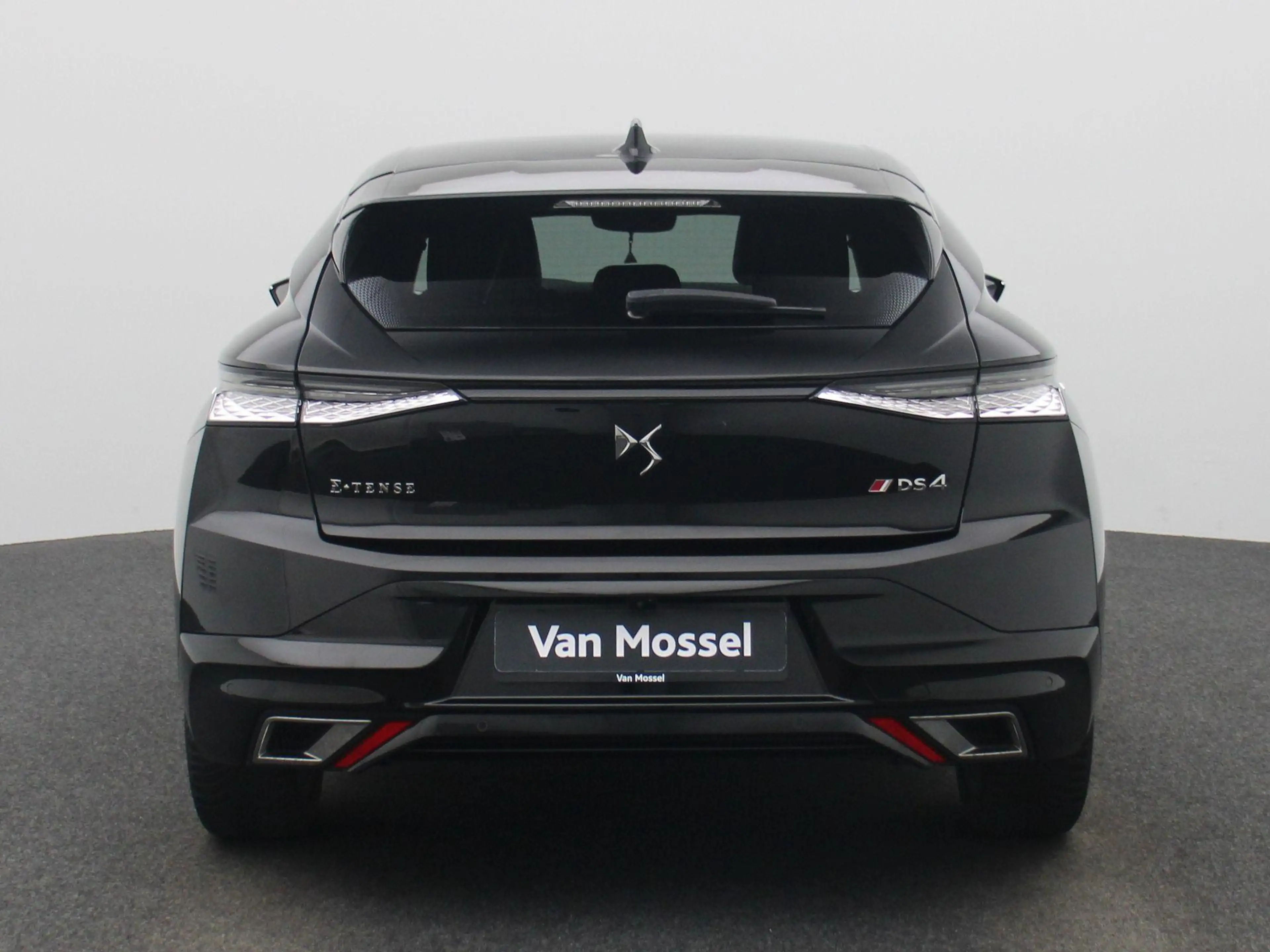 DS Automobiles DS 4 E-TENSE Performance Line LEDER | LED | NAVI | CAM — photo 5