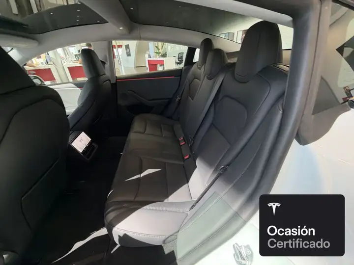 Tesla Model 3 2026, foto 28