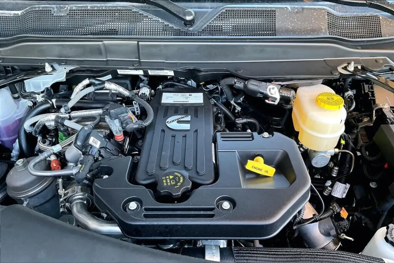 RAM 2500 снимка RAM 2500