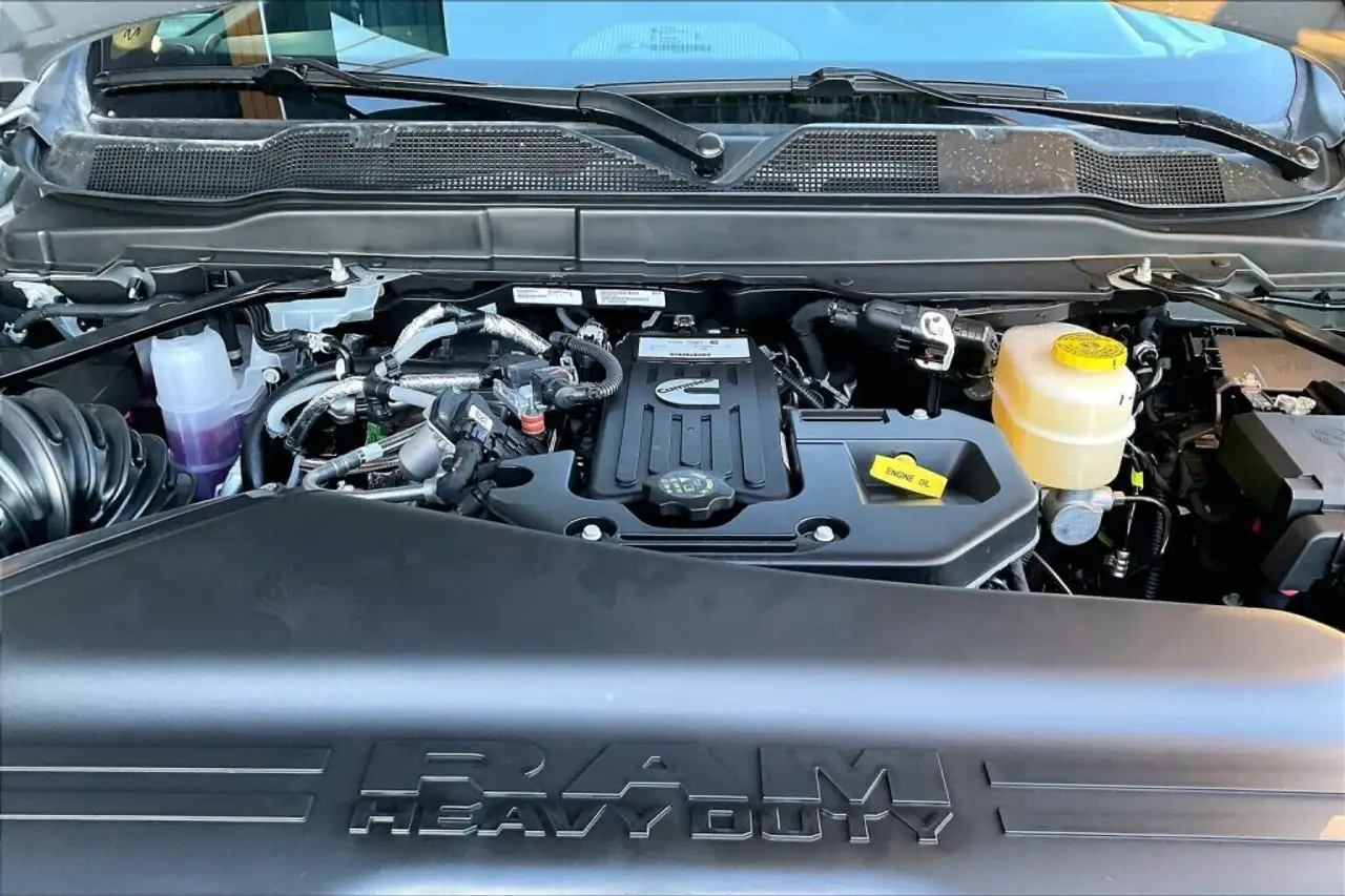 RAM 2500 снимка RAM 2500