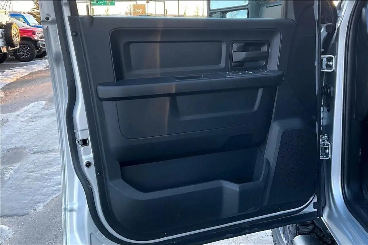 RAM 2500 снимка RAM 2500