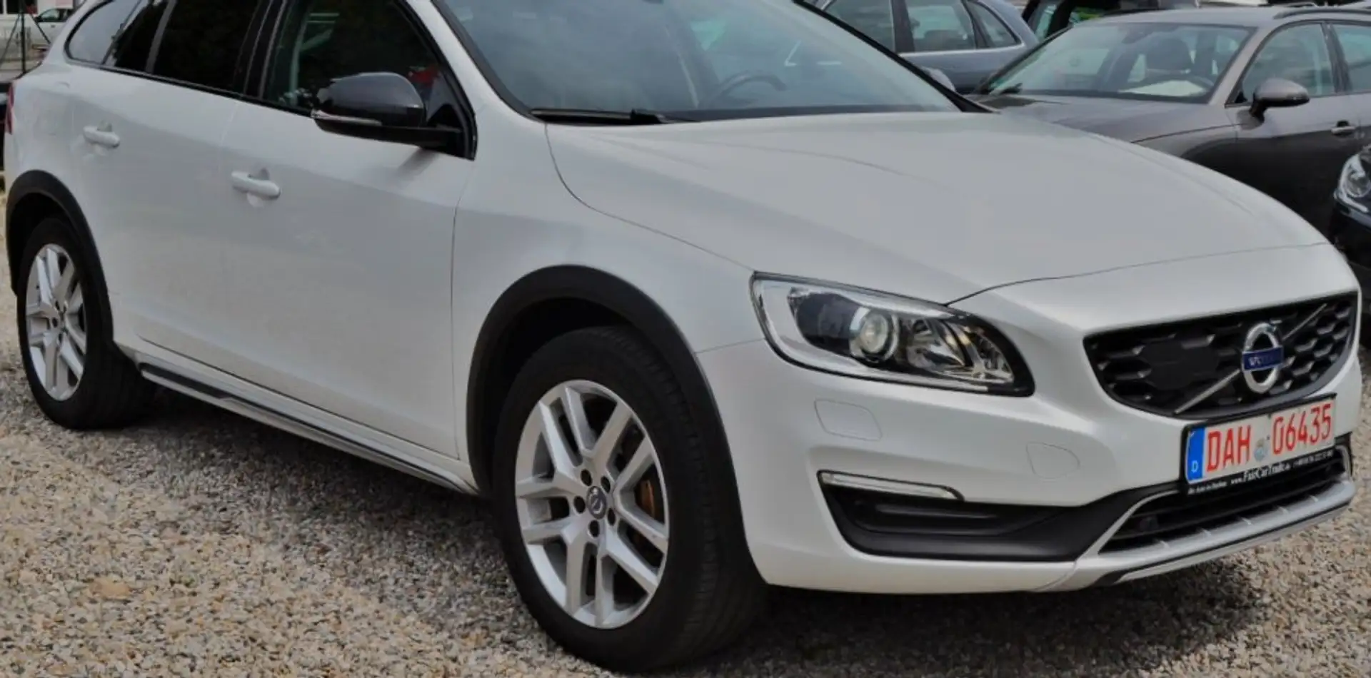 Volvo V60 Cross Country Pro D3 Geartronic *Leder*BiXe*Navi*el.Schiebedach* Blanco - 2