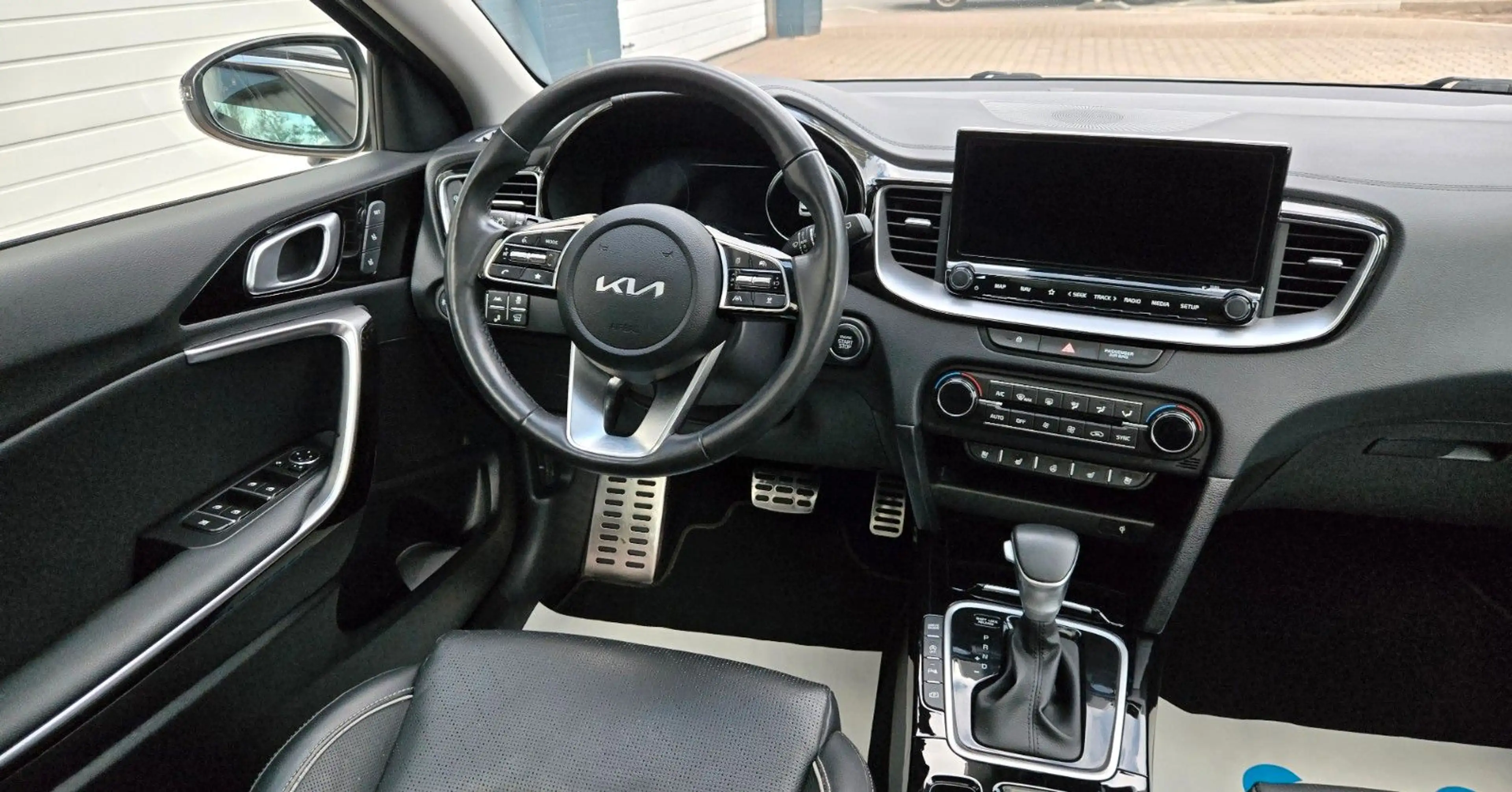 Kia Ceed / cee'd Ceed 1.Hand Platinum Schiebedach Abstandstempo. — photo 14