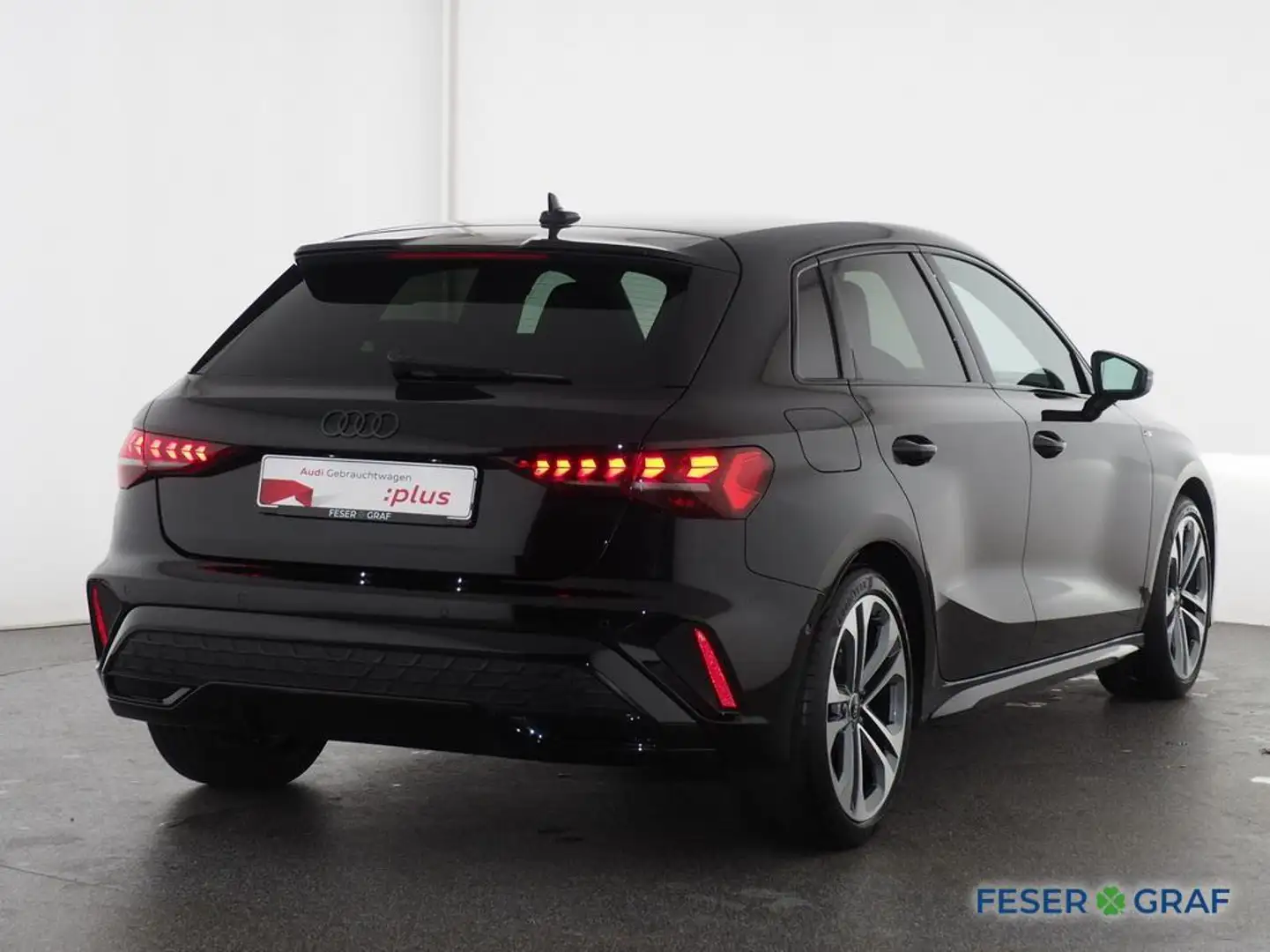 Audi A3 30 TFSI S line S tronic LED / virtual Cockpit / Am Schwarz - 2