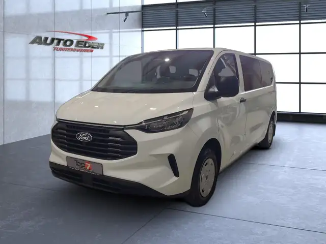 Ford Transit Custom view 2